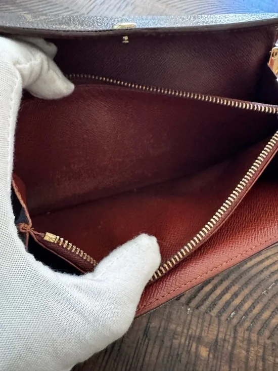 Louis Vuitton vintage Sarah monogram wallet converted Crossbody 2000 France - Picture 13 of 17